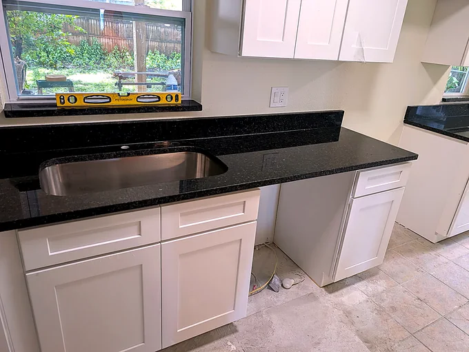 Ubatuba Granite countertop kitchen — Edstone Orlando installation